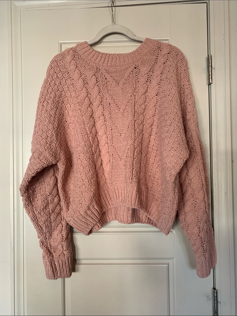 Double Zero Chunky Cable Knit Crew Sweater in Soft Pink Medium
